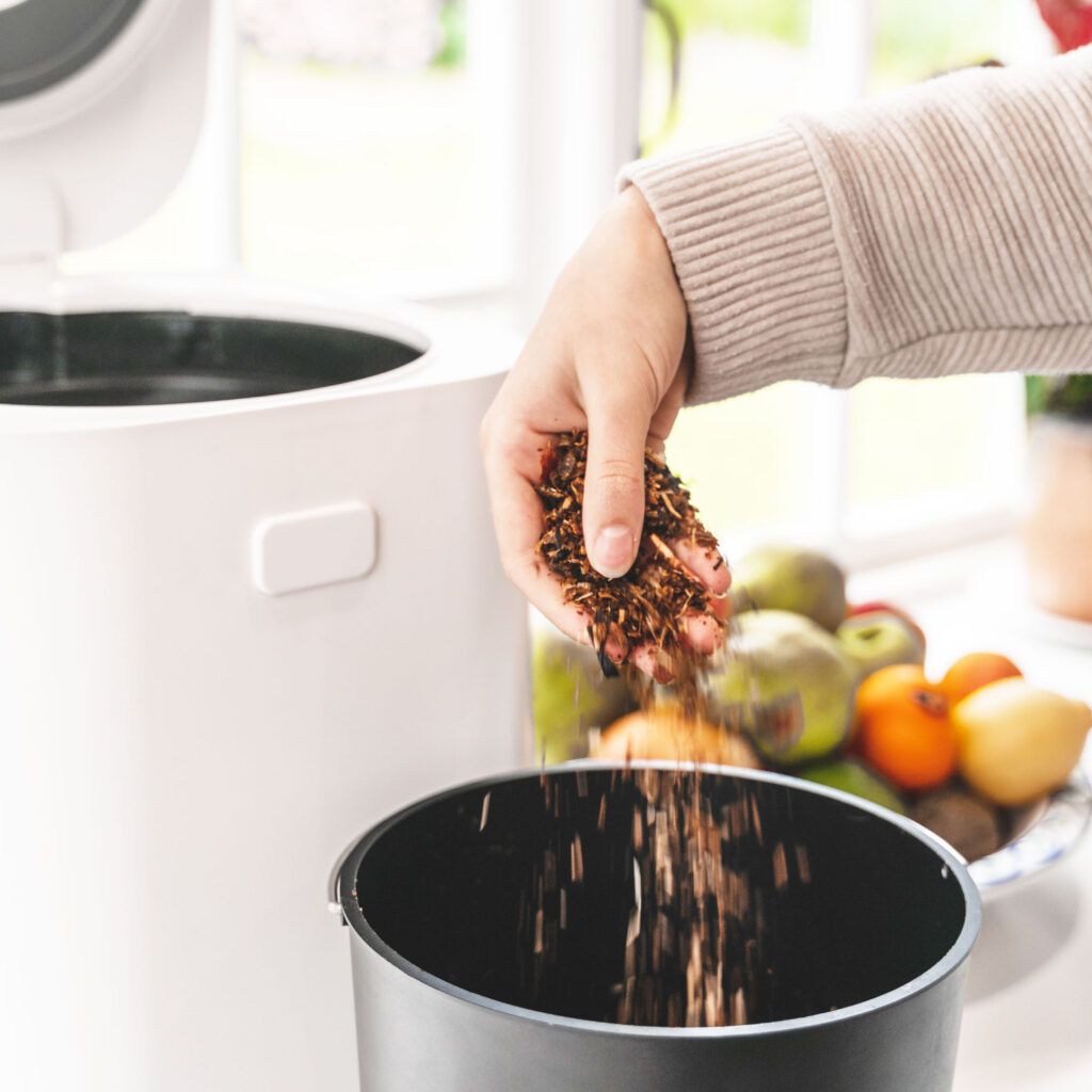 Kitchen composter